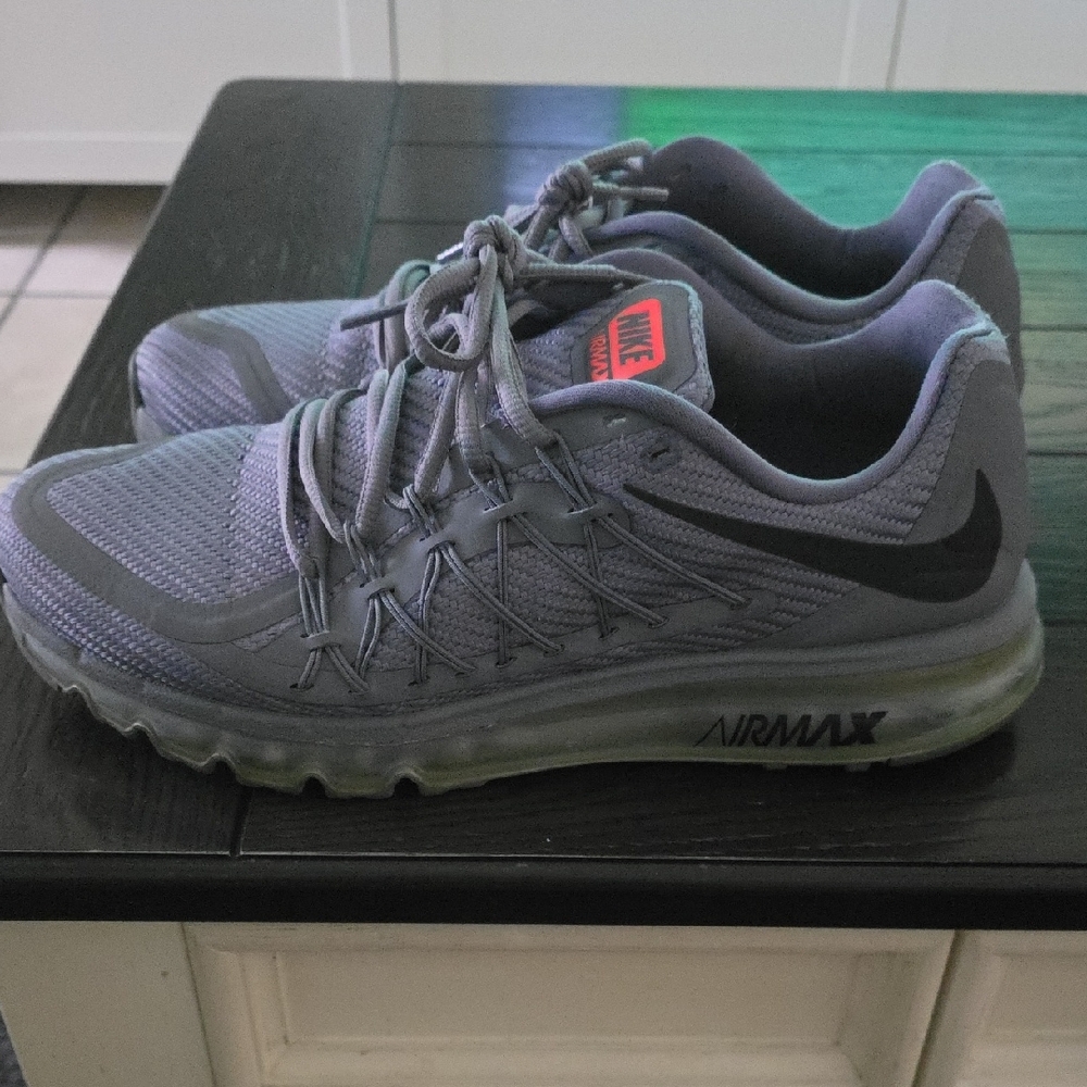 Nike Air Max Gray and Black Running Shoes